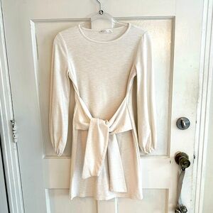 Cute lightweight long sleeved dress